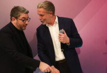 Το ΠΑΣΟΚ σε τροχιά περιδίνησης: Αιχμές, εσωστρέφεια και στο βάθος το συνέδριο του Μαρτίου