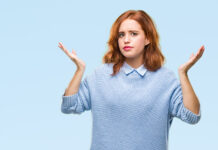 Gaslighting: Όταν το κάνουμε στον εαυτό μας