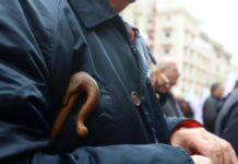 Θεσσαλονίκη: Μεθυσμένος χτύπησε και τραυμάτισε ηλικιωμένο στο κέντρο της πόλης