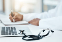 Ψηφιακός Βοηθός Ιατρού: Η χρήσιμη εφαρμογή ΑΙ που παραμένει αναξιοποίητη – «Οι γιατροί δεν την χρησιμοποιούν γιατί δεν τη ξέρουν»