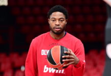 Ο Ταϊρίκ Τζόουνς θα μπει στη 12άδα του Ολυμπιακού για το παιχνίδι με την Μπάγερν Μονάχου – Δηλώθηκε και στην GBL