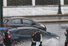 Καιρός αύριο: Βροχές και καταιγίδες μέχρι το απόγευμα – Χιονοπτώσεις στα ορεινά, ισχυροί άνεμοι στο Αιγαίο