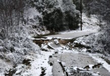 Κακοκαιρία στην Ήπειρο: Διακοπές ρεύματος, κατολισθήσεις και υπερχείλιση ποταμών – Κλειστά σχολεία σε Μέτσοβο και Τζουμέρκα