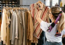 Εμπορικός Σύλλογος Αθηνών: Η συνεχής μεταφορά τζίρου από τα φυσικά καταστήματα υπονομεύει τη βιωσιμότητα της τοπικής αγοράς