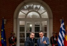 Σάντσεθ σε Μητσοτάκη: «Η Ελλάδα πέρασε από το να υποφέρει την κρίση του ευρώ, στο να προεδρεύει»