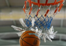 Ανήλικος πέταξε κάγκελο σε αγώνα μπάσκετ στο Αργος, κινήθηκε απειλητικά προς τη φιλοξενούμενη ομάδα και συνελήφθη