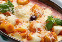 Νιόκι με σάλτσα ντομάτας