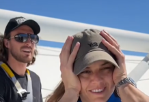 Τρομαγμένη η Μαρία Σάκκαρη στην οροφή του σταδίου του Περθ, μαζί της και ο Στέφανος Τσιτσιπάς