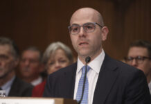 Στίβεν Μάιραν: Στην Αθήνα ο «εγκέφαλος» της οικονομικής ατζέντας Τραμπ