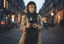 To texting σου γίνεται ο «καθρέφτης» των ανασφαλειών σου