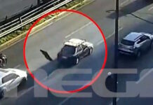 Τηλεόραση «πέταξε» από σχάρα αυτοκινήτου στη λεωφόρο Συγγρού και ο οδηγός δεν το πήρε χαμπάρι