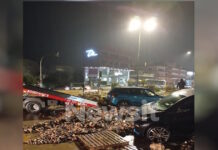 Κακοκαιρία: Εικόνες «Αποκάλυψης» στην Βούλα – Δρόμοι μέσα στη λάσπη, πολύωροι εγκλωβισμοί πολιτών, έκλεισε η Ποσειδώνος