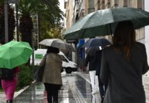 Καιρός: Βροχές και καταιγίδες σε όλη τη χώρα αύριο Πέμπτη – Στο επίκεντρο Δυτική Ελλάδα και ανατολικό Αιγαίο