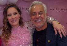 Χάρης Χριστόπουλος: Δουλεύει για τη γυναίκα του που δηλώνει πως είναι το…αφεντικό (Αποκλειστικό βίντεο)