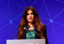 Κίμπερλι Γκίλφοϊλ: Οι νέες δηλώσεις (κάνοντας τον σταυρό της) για το μωρό που περιμένουν Αργυρός – Νίκα – Θα είναι τελικά η νονά;