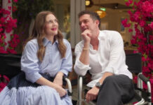 Drew Barrymore: Φώναξε «ΩΠΑ!» και έσπασε πιάτο, αφήνοντας τον Orlando Bloom…παγωτό