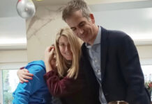 Σία Κοσιώνη: Το πρώτο της μήνυμα μετά τη νοσηλεία της και η τρυφερή φωτογραφία της επανασύνδεσης με τον γιο της