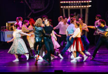 Το cast του θρυλικού μιούζικαλ Grease χορεύει σε ρυθμούς Ferto! Το επικό βίντεο