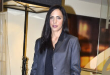 Ελισάβετ Σπανού: Έταξε στην κόρη της χαρταετό και γκούγκλαρε για να πάρει οδηγίες – Τα κατάφερε;