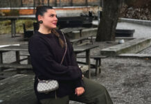 Δανάη Μπάρκα: Ένιωσε «πολύ τηλεθεάτρια» και απόρησε που στις ελληνικές εκπομπές υπάρχει μόνο «λαϊκισμός, ψευτιά και μεταστροφή απόψεων»