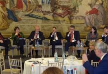 Διεθνές Οικονομικό Φόρουμ Δελφών: Οι ελληνογαλλικές σχέσεις στο επίκεντρο