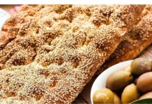 Καθαρά Δευτέρα 2026-Σαρακοστιανό τραπέζι: Αυτή είναι η τιμή της λαγάνας-Ποια ημέρα μπορείτε να αγοράσετε τα θαλασσινά εδέσματα με έκπτωση