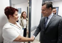 Γεωργιάδης: Μέσα στο 2026 όλοι οι νοσηλευτές θα μπουν στα Βαρέα και Ανθυγιεινά – Τι είπε για το ΕΣΥ