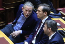 Δίχως τέλος η ένταση στο ΠΑΣΟΚ: Ραντεβού στο Συνέδριο με «προεόρτια» στην Ολομέλεια της ΚΟΕΣ