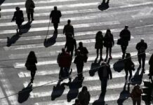 Η λίστα με τα επιδόματα και τις παροχές που δικαιούνται οι μακροχρόνια άνεργοι