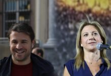 Πυρά Ιάσονα Αποστολόπουλου κατά Μαρίας Καρυστιανού για την τραγωδία στη Χίο: «Είναι τα παιδιά εισβολείς;»