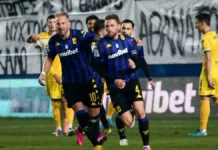 Πάλεψε με δέκα παίκτες ο Παναιτωλικός αλλά ηττήθηκε στο φινάλε από τον Άρη (video)