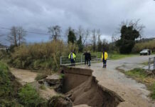 Η κακοκαιρία «χτύπησε» Πύργο και Αρχαία Ολυμπία – Οι δρόμοι κόπηκαν στα δύο, πλημμύρισαν σπίτια και σχολεία