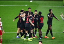 Ολυμπιακός – Μπάγερ Λεβερκούζεν 0-2: Ήττα για τους Πειραιώτες μετά από ένα τρίλεπτο «μπλακ άουτ» στο πρώτο παιχνίδι των πλέι οφ του Champions League