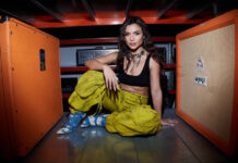 Ελευθερία Ελευθερίου: Τι να τον κάνει τον άντρα αφού μπορεί και μόνη της να αλλάξει λάμπα;