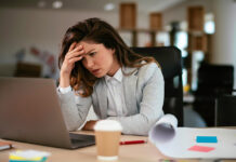 Εργασιακό στρες: Οι 5 τρόποι που επηρεάζει τη ζωή σας