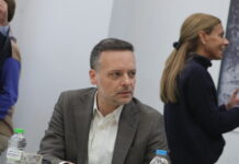 Το ΠΑΣΟΚ σε νέο κύκλο εσωστρέφειας: Οι αιχμές Δούκα, η «αποθέωση» σε Γερουλάνο και το μήνυμα ενότητας Ανδρουλάκη