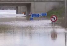 Έβρος: Έως και 6 μέτρα το νερό στα Λάβαρα, «βυθισμένες» οι πινακίδες – Εικόνες βιβλικής καταστροφής από τις πλημμύρες