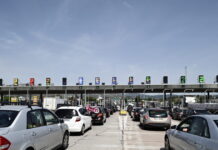 Καθαρά Δευτέρα: Πάνω από 88.000 αυτοκίνητα πέρασαν τα διόδια της Αττικής – Γεμάτα αναχωρούν τα πλοία