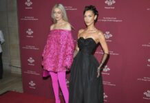 Τζέφρι Επστάιν: Τα υπονοούμενά του για τις αδελφές Χαντίντ – «Ακολουθούν τις εντολές, τόσο απλό»