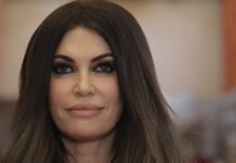 Η Κίμπερλι Γκιλφόιλ «έβγαλε» είδηση: Γνωρίζω ότι ο Ντόναλντ Τραμπ θα έρθει στην Ελλάδα – Υπέροχη Πρώτη Κυρία η Μελάνια