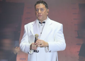 «Ο Γιώργος Μαζωνάκης ήθελε χθες να πάει να τραγουδήσει, αλλά δεν τον αφήσαμε», αποκάλυψε ο γιατρός του