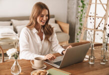 Gloomy days: 7 +1 στρατηγικές για εργασία και χαρά