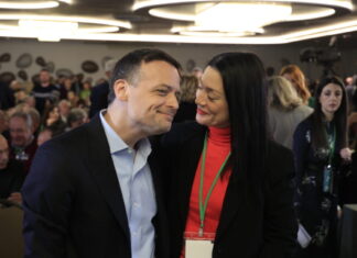 Δούκας και Γιαννακοπούλου την «έπεσαν» στον Ανδρουλάκη για τους συνέδρους: «Το ΠΑΣΟΚ είναι κόμμα μελών», «Τράβηξε πίσω αυτό το εκλογικό σύστημα»