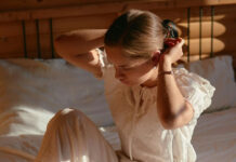 7 πτυχές της ζωής σου που αξίζει να προστατεύσεις όσο άνετα κι αν αισθάνεσαι κοντά σε κάποιον