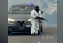 Ιταλία: Κινηματογραφική ληστεία σε αυτοκινητόδρομο – Δράστες σταμάτησαν και ανατίναξαν βαν για να το διαρρήξουν