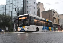 Καιρός σήμερα: Τοπικές βροχές και καταιγίδες – Σταθερά υψηλή η θερμοκρασία, στα 8 μποφόρ οι άνεμοι