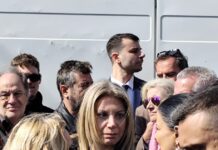 Τέμπη: Η Μαρία Καρυστιανού στο συλλαλητήριο στο Σύνταγμα