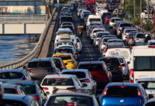 Κίνηση στους δρόμους: Η απεργία των ταξί και η κλειστή Αττική Οδός από Ασπρόπυργο μέχρι Φυλής «έπνιξαν» Κηφισό, Λ. Αθηνών και Λ. Σχιστού