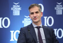 Μπακογιάννης για το κλείσιμο της ελληνικής Deutsche Welle: «Στήριγμα στον αντιδικτατορικό αγώνα, η φωνή του πατέρα μου»