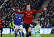Έβερτον – Μάντσεστερ Γιουνάιτεντ 0-1: Πήρε «διπλό» με Σέσκο και πλησίασε την 3η θέση στην Premier League